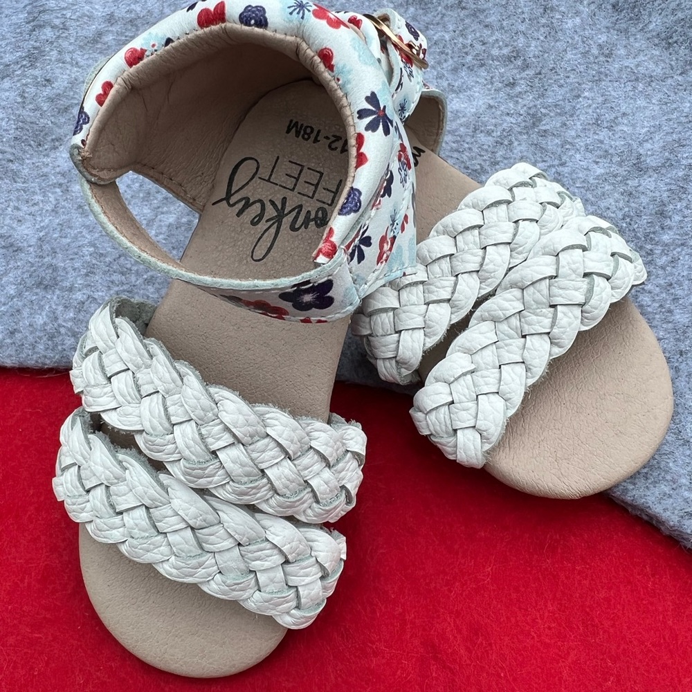 12-18 Month Monkey Feet Sandals New Without Tag